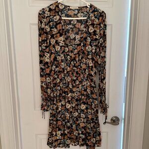 LoveStitch Floral Dress sz M